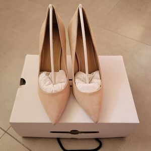 Suede Pump LIKE NEW W/ BOX